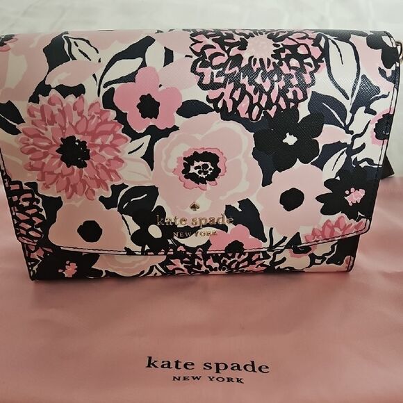 Kate Spade Pink and Black Crossbody Bag with Floral Design - Picture 15 of 16